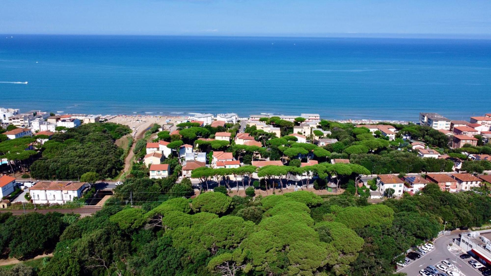 Le Residenze Di Santa Costanza - Le Dimore Aparthotel San Vincenzo Exterior photo